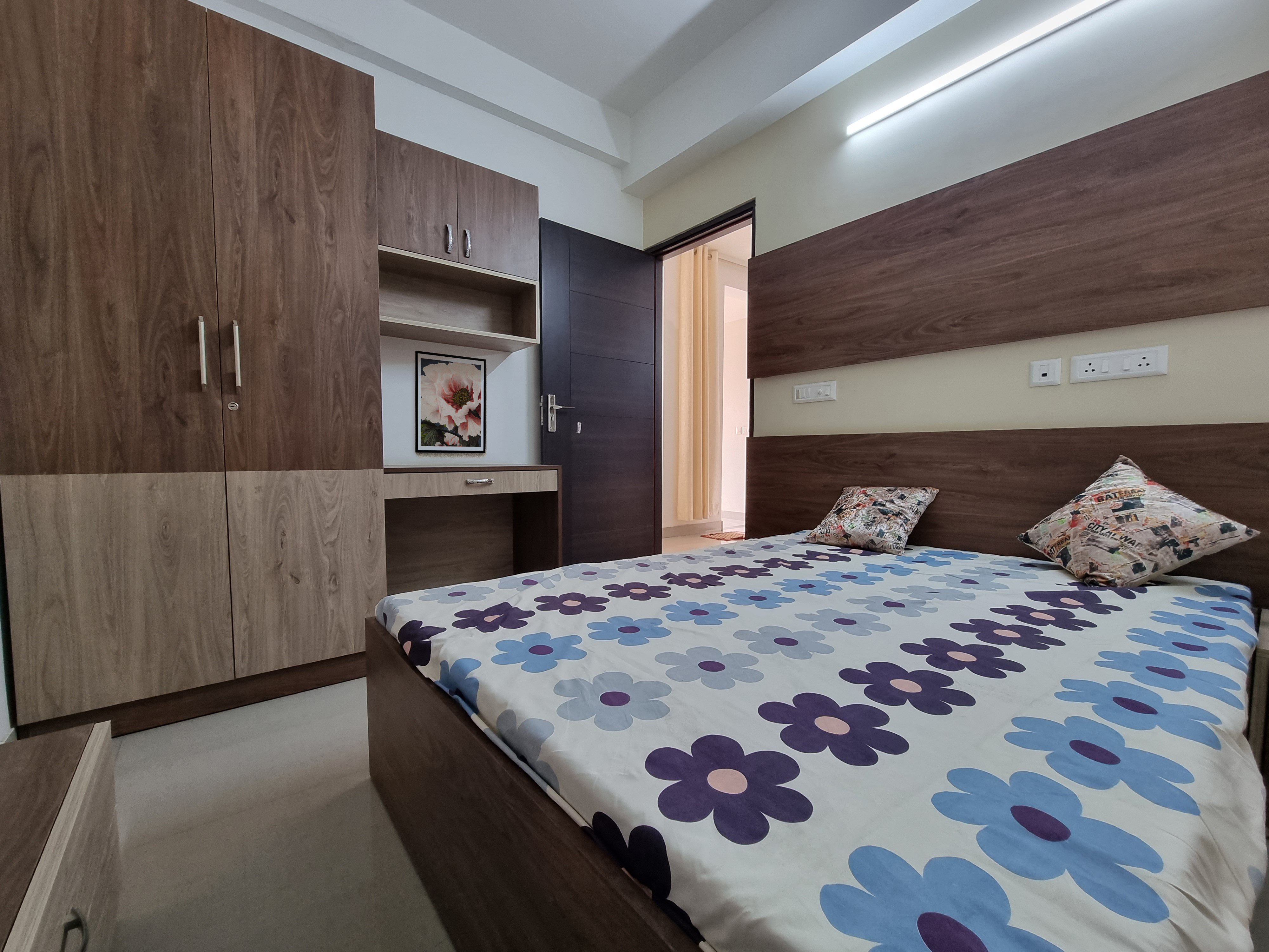 Riddhi Siddhi Apartments 2 Room Set