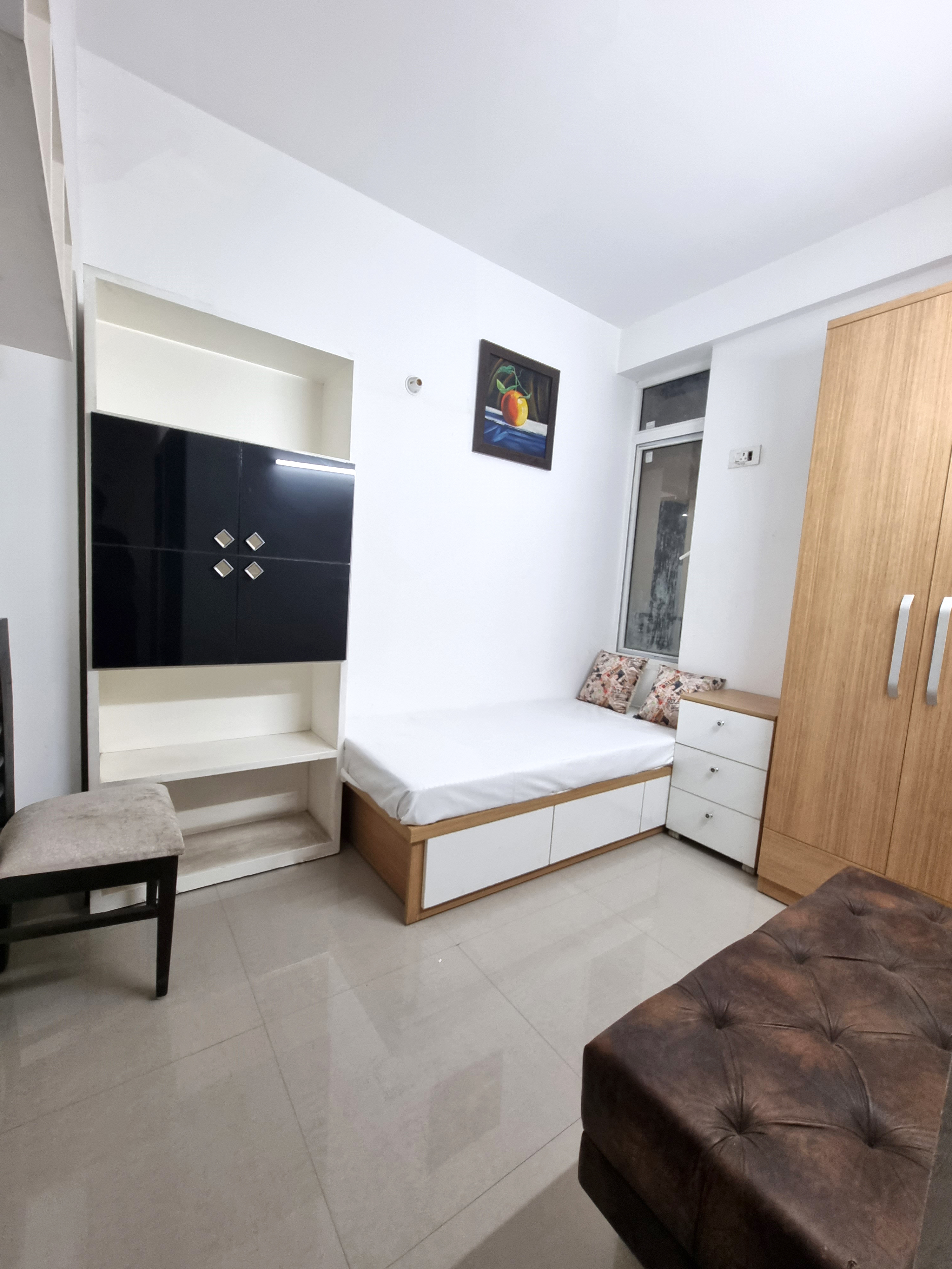 Riddhi Siddhi Apartments 3 Room Set